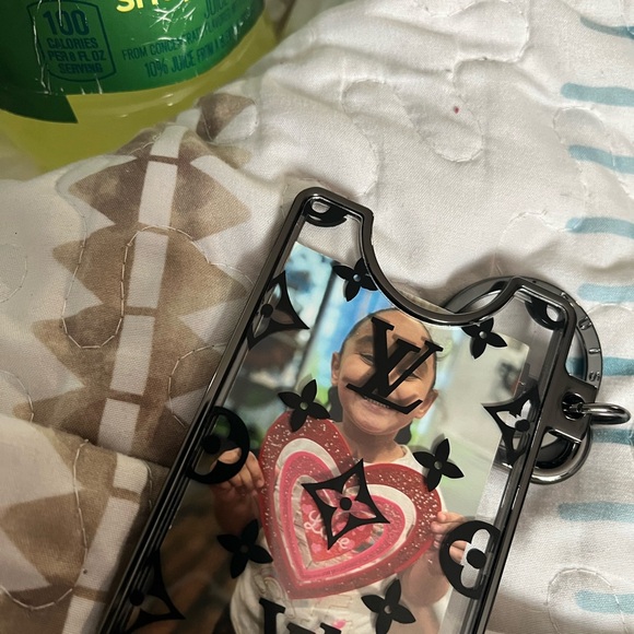 Louis Vuitton Keychain Card ID 🪪 ID WALLET - Picture 8 of 13